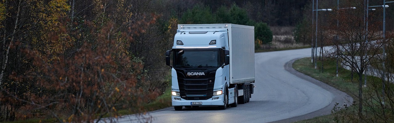 BEV do Scania 45 R 4x2 Transporte de carga geral de perfil alto