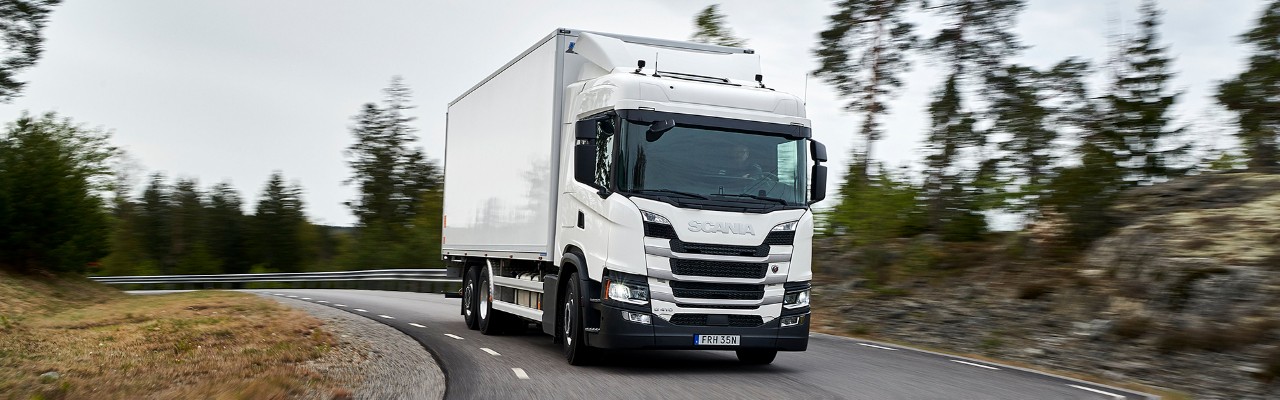 Scania G 410 ethanol 6x2 styrbar støtteaksel temperaturkontrolleret transport
